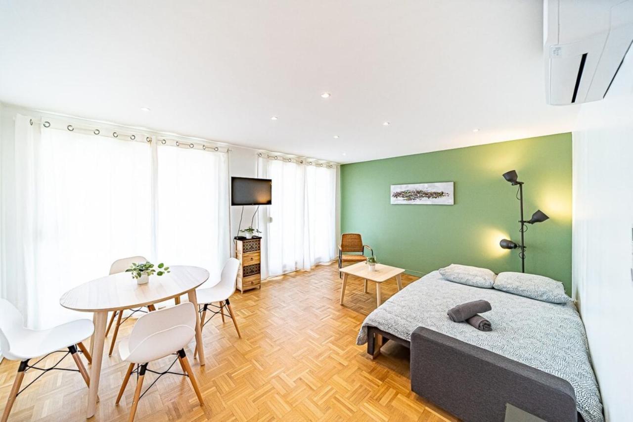Appartamento Le Pressense 4 Pers Balcon-Metro Republique Villeurbanne Esterno foto